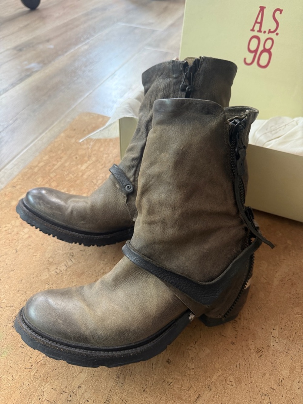 A.S.98 Cayden boots in Smoke+Nero Size 38 8 Distressed Leather Ankle Boots - Picture 2 of 12